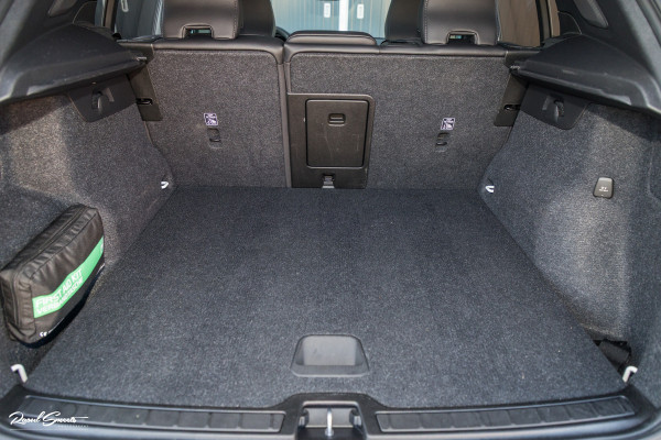 Volvo XC40 1.5 T5 Recharge R-Design | Panorama dak | Harman Kardon | Memory |