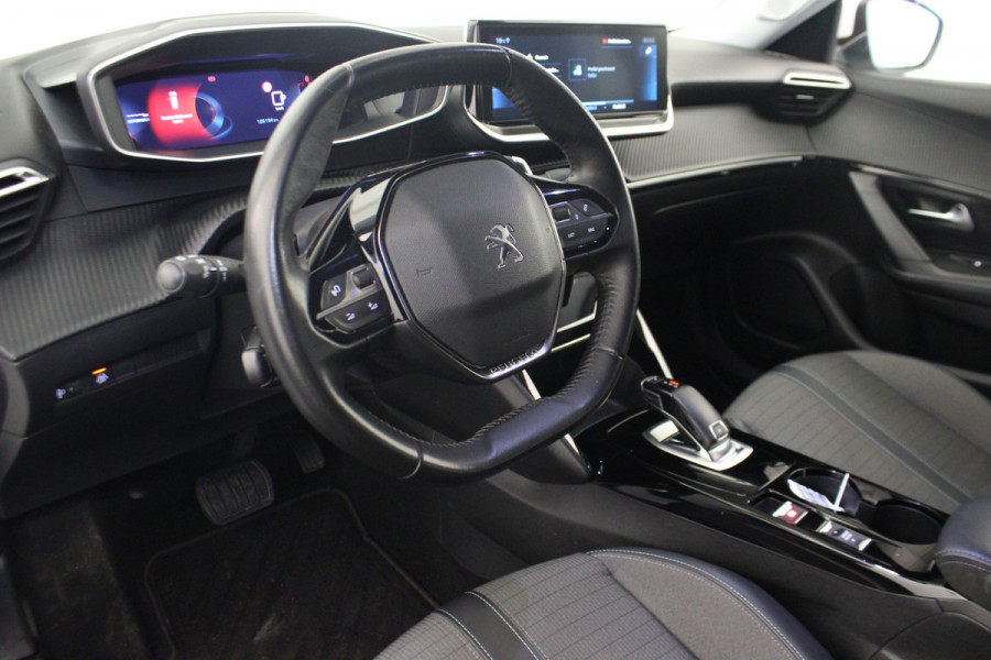 Peugeot 2008 1.2 PureTech Allure |Navi|Camera|