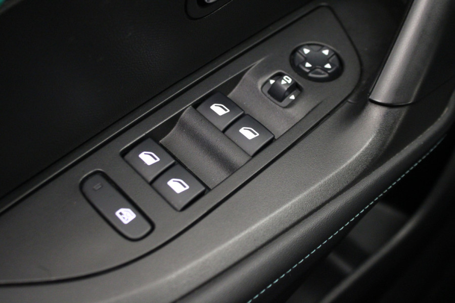 Peugeot 2008 1.2 PureTech Allure |Navi|Camera|
