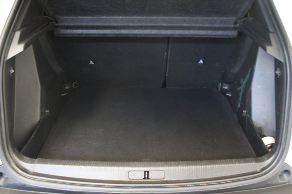 Peugeot 2008 1.2 PureTech Allure |Navi|Camera|