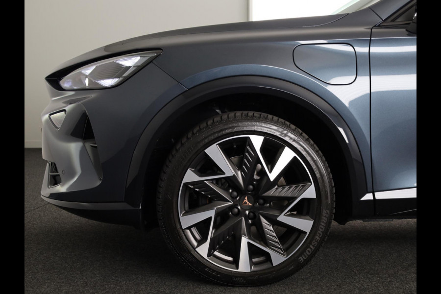 CUPRA Formentor 1.5 TSI e-Hybrid VZ Performance 272PK | 19 Inch | Panoramadak | DCC | ACC | Elektrisch verstelbare voorstoel | Keyless Entry | Achteruitrijcamera |