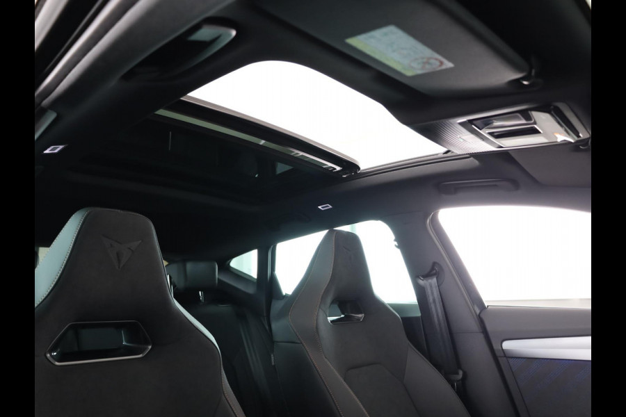 CUPRA Formentor 1.5 TSI e-Hybrid VZ Performance 272PK | 19 Inch | Panoramadak | DCC | ACC | Elektrisch verstelbare voorstoel | Keyless Entry | Achteruitrijcamera |