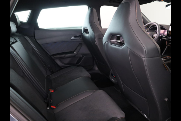 CUPRA Formentor 1.5 TSI e-Hybrid VZ Performance 272PK | 19 Inch | Panoramadak | DCC | ACC | Elektrisch verstelbare voorstoel | Keyless Entry | Achteruitrijcamera |