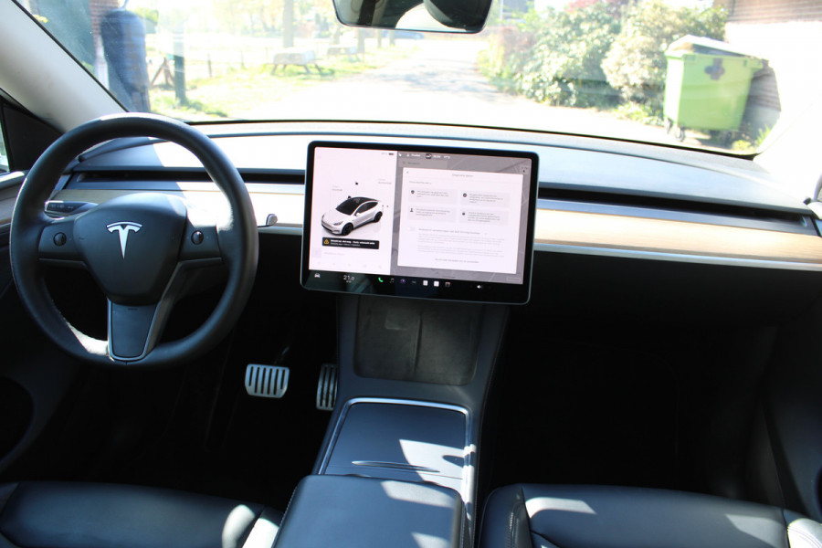 Tesla Model Y PERFORMANCE AWD 75 kWh SOh 92,4% PANO LEER AUTOPILOT 87000KM!!!