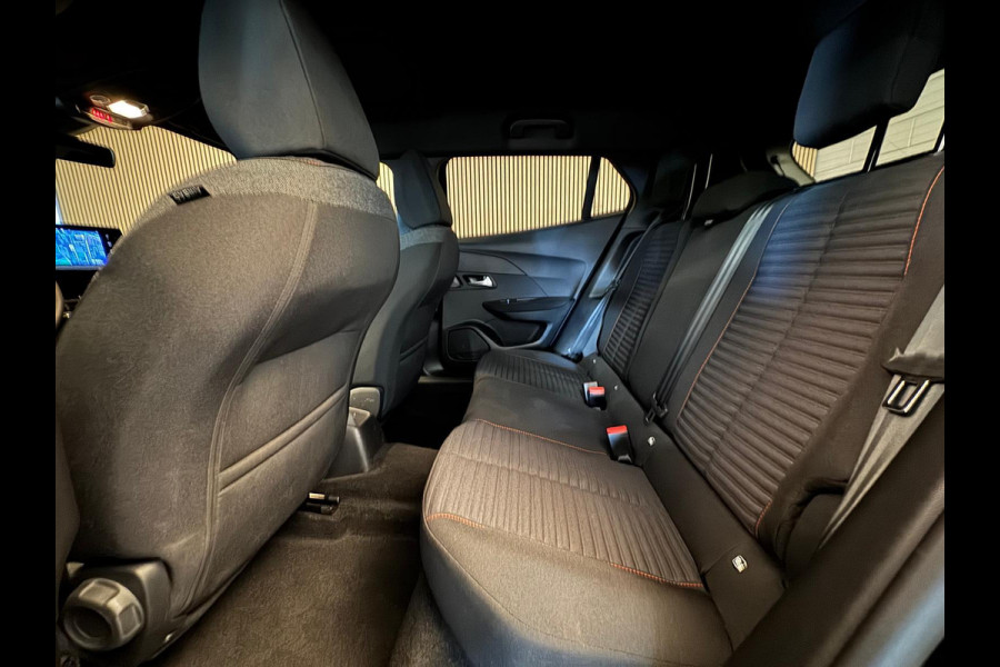 Peugeot 2008 1.2 PureTech 130PK Active Pack | Carplay | Camera | Stoelverw. | Incl. garantie