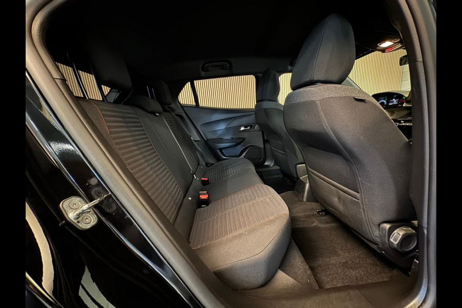 Peugeot 2008 1.2 PureTech 130PK Active Pack | Carplay | Camera | Stoelverw. | Incl. garantie