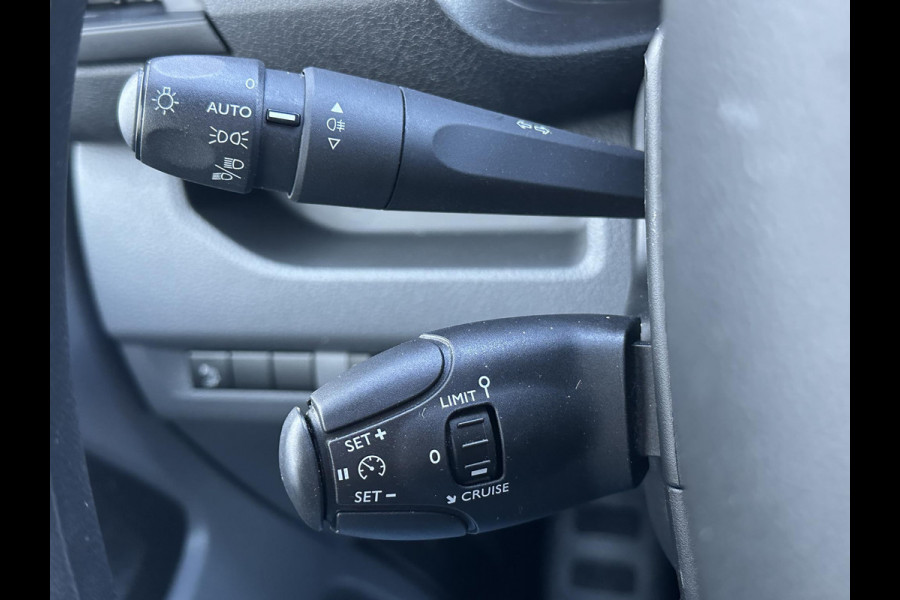 Peugeot Expert 1.5 BlueHDI 100 Premium*A/C*PDC*CRUISE*3PERS.*