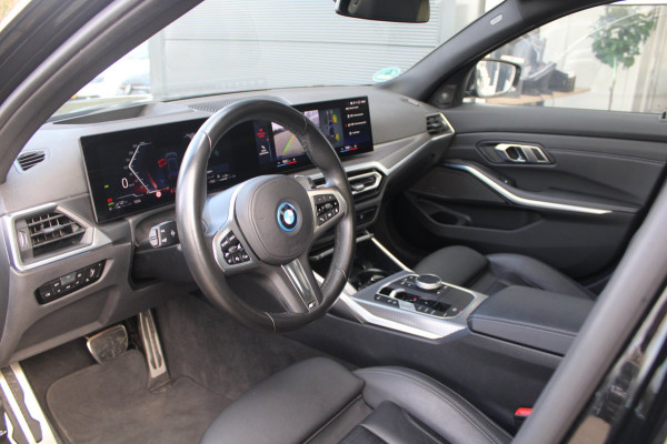 BMW 3 Serie Touring 330e M-Sport Pro | Pano | HK | ACC | Memory | HUD