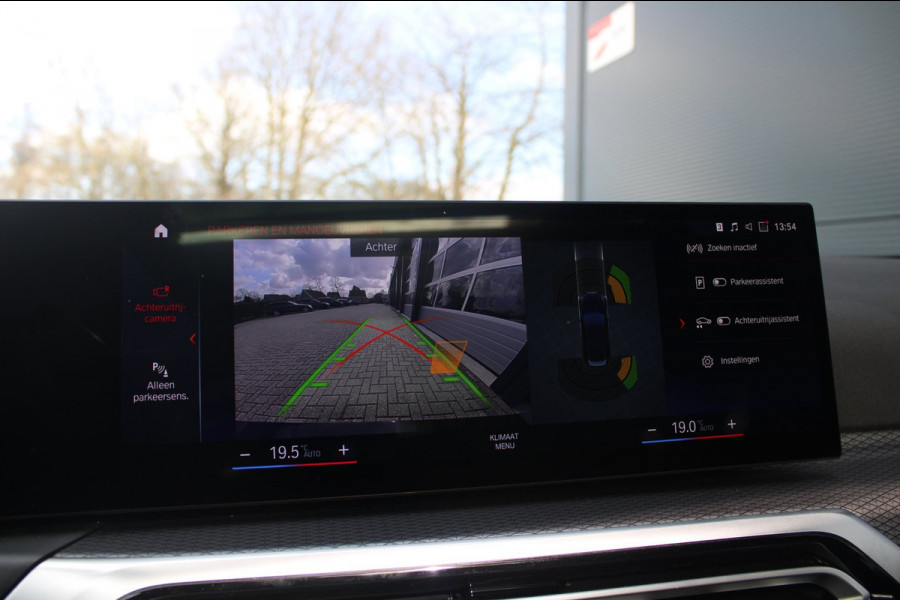 BMW 3 Serie Touring 330e M-Sport Pro | Pano | HK | ACC | Memory | HUD