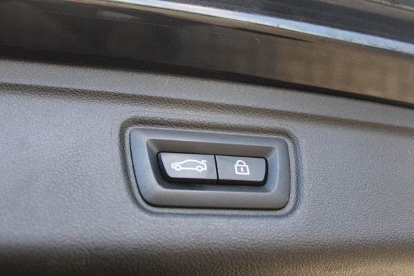 BMW 3 Serie Touring 330e M-Sport Pro | Pano | HK | ACC | Memory | HUD