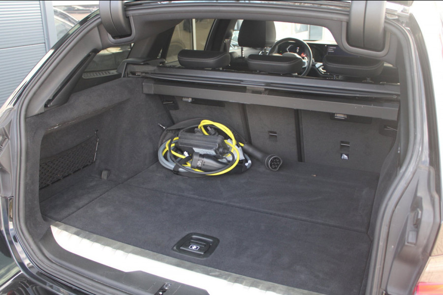 BMW 3 Serie Touring 330e M-Sport Pro | Pano | HK | ACC | Memory | HUD