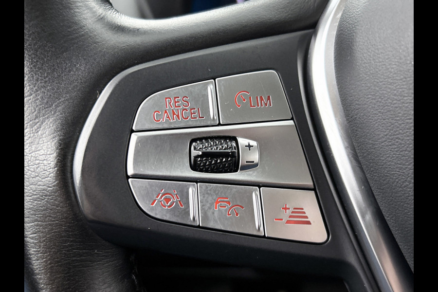 BMW X3 XDrive30e eDrive Edition(Dealer OnderH, Trekhaak, 360 camera, Lane Assist, Adapt Cruise, Stoel/Stuur Verwarm, Etc)