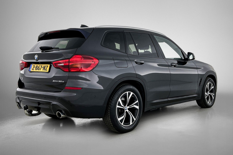 BMW X3 XDrive30e eDrive Edition(Dealer OnderH, Trekhaak, 360 camera, Lane Assist, Adapt Cruise, Stoel/Stuur Verwarm, Etc)