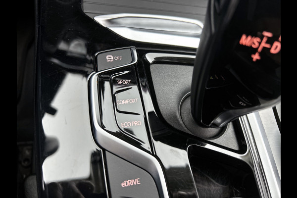 BMW X3 XDrive30e eDrive Edition(Dealer OnderH, Trekhaak, 360 camera, Lane Assist, Adapt Cruise, Stoel/Stuur Verwarm, Etc)