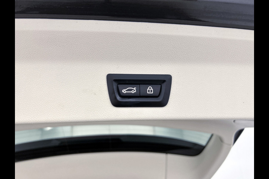 BMW X3 XDrive30e eDrive Edition(Dealer OnderH, Trekhaak, 360 camera, Lane Assist, Adapt Cruise, Stoel/Stuur Verwarm, Etc)