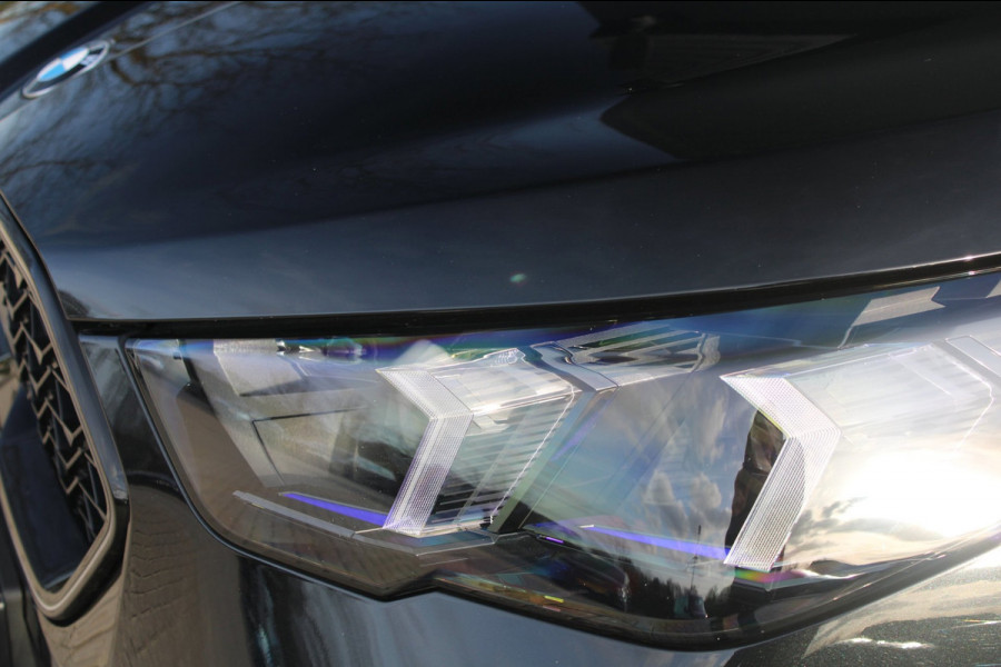 BMW X2 SDrive20i M-Sport Pro | Pano | HK | HUD | Memory | 21'' | Iconic Glow