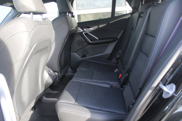 BMW X2 SDrive20i M-Sport Pro | Pano | HK | HUD | Memory | 21'' | Iconic Glow