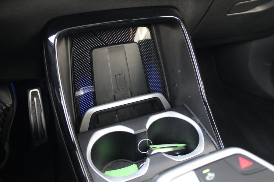 BMW X2 SDrive20i M-Sport Pro | Pano | HK | HUD | Memory | 21'' | Iconic Glow