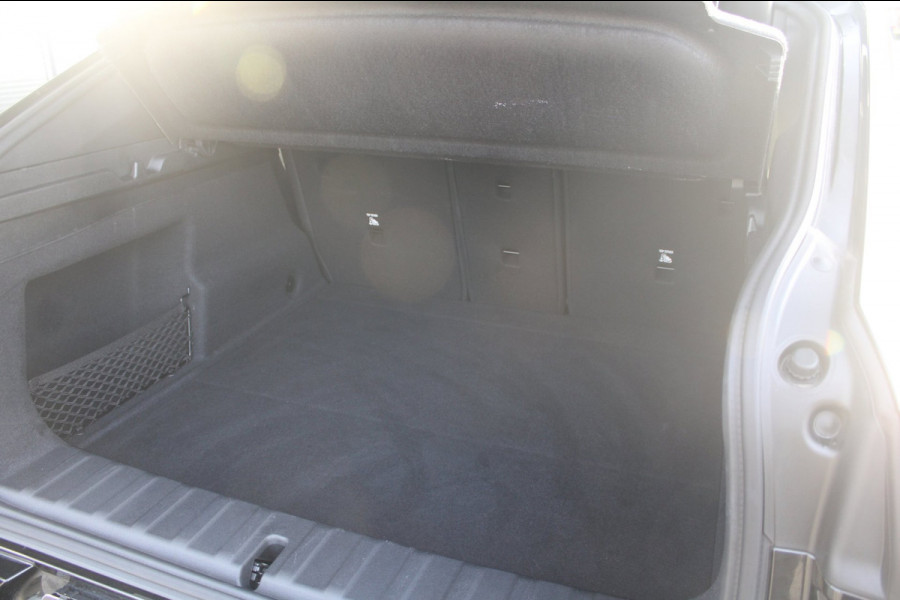 BMW X2 SDrive20i M-Sport Pro | Pano | HK | HUD | Memory | 21'' | Iconic Glow