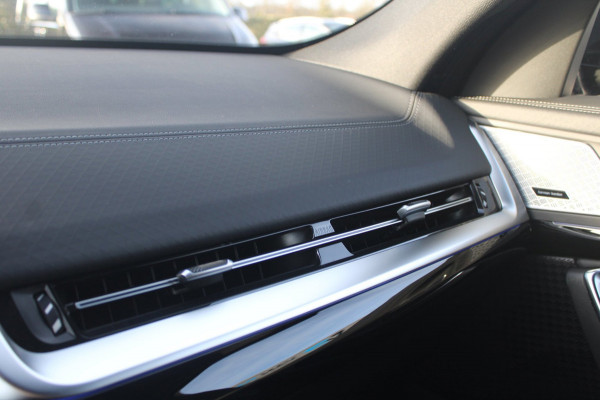 BMW X2 SDrive20i M-Sport Pro | Pano | HK | HUD | Memory | 21'' | Iconic Glow