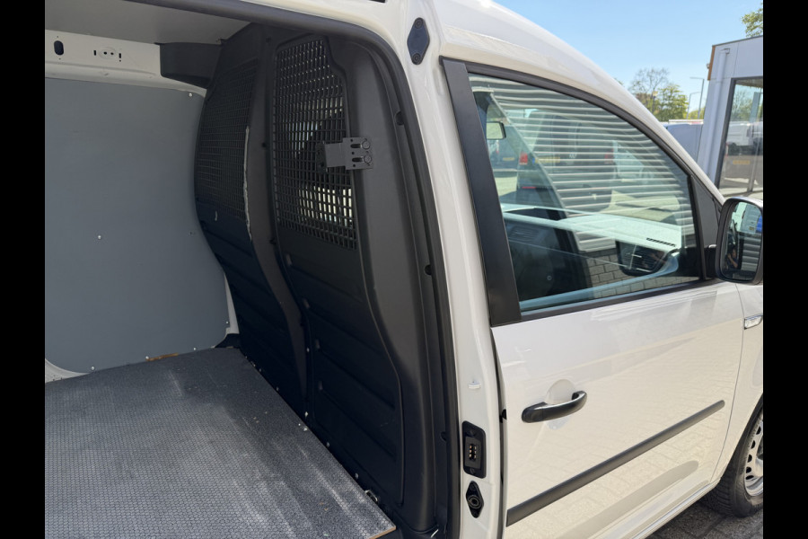 Volkswagen Caddy 1.0 TSI L1H1 BMT Trendline benzine grijs kenteken / euro 6 / bpm vrij / vaste prijs rijklaar € 14.950 ex btw / lease vanaf € / airco / schuifdeur