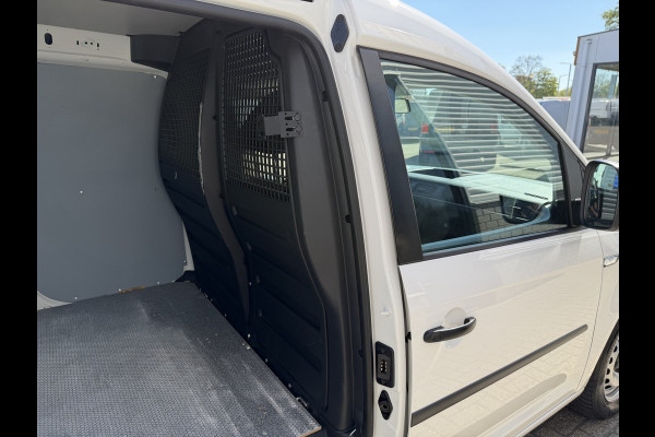 Volkswagen Caddy 1.0 TSI L1H1 BMT Trendline benzine grijs kenteken / euro 6 / bpm vrij / vaste prijs rijklaar € 14.950 ex btw / lease vanaf € / airco / schuifdeur