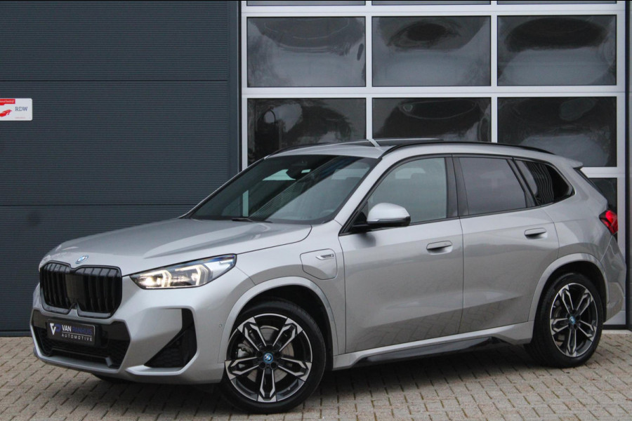 BMW X1 XDrive30e M-Sport Shadow | Pano | ACC | Memory | Massage | HUD | HK | Elek. Trekhaak