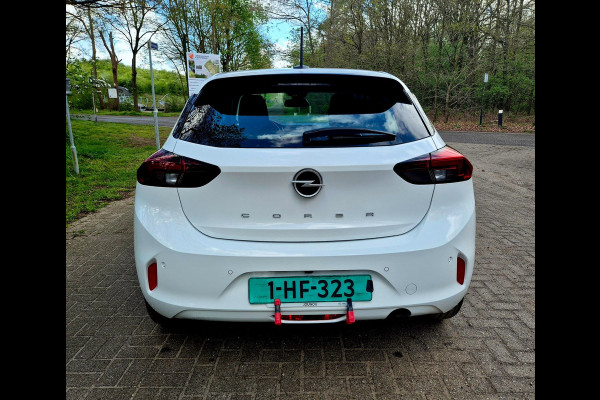 Opel Corsa 1.2 Turbo edition . Camera . Apple carplay