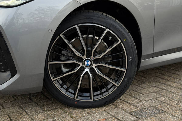 BMW 2 Serie Act.Tourer 230e xDrive 326 PK M-Sport | Panodak | Head-up | Memory | Harman Kardon | Comfort Access