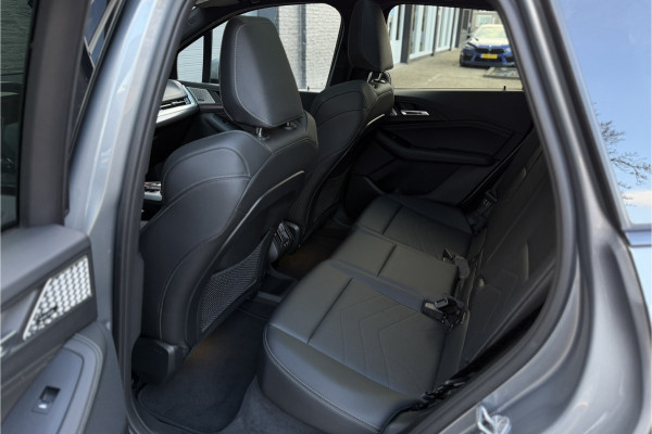 BMW 2 Serie Act.Tourer 230e xDrive 326 PK M-Sport | Panodak | Head-up | Memory | Harman Kardon | Comfort Access