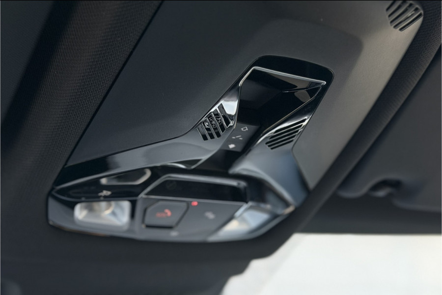 BMW 2 Serie Act.Tourer 230e xDrive 326 PK M-Sport | Panodak | Head-up | Memory | Harman Kardon | Comfort Access