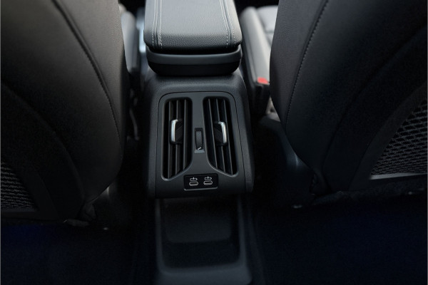 BMW 2 Serie Act.Tourer 230e xDrive 326 PK M-Sport | Panodak | Head-up | Memory | Harman Kardon | Comfort Access