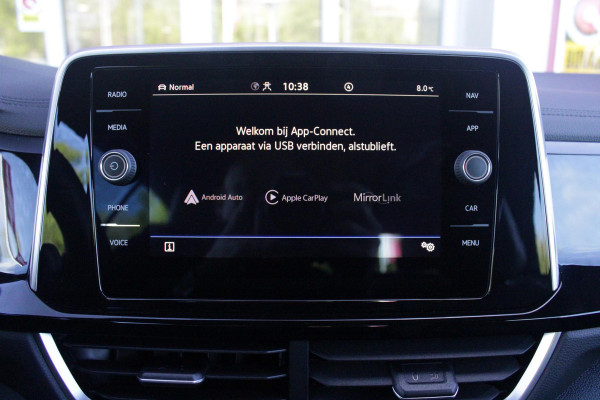 Volkswagen T-Roc Cabrio 1.5 TSI 150PK AUTOMAAT R-LINE BLACK STYLE | ACHTERUITRIJCAMERA | NAVIGATIE  | IQ LIGHT MATRIX KOPLAMPEN | DAB+ RADIO | DRAADLOOS APPLE CARPLAY/ANDROID AUTO | ADAPTIVE CRUISE CONTROL | STOEL/STUUR VERWARMING | 18" LICHTMETALEN VELGEN BLACK | PARKEERSENSOREN VOOR + ACHTER | VIRTUAL COCKPIT | DODEHOEK DETECTIE | R-LINE BEKLEDING | DAB+ RADIO |