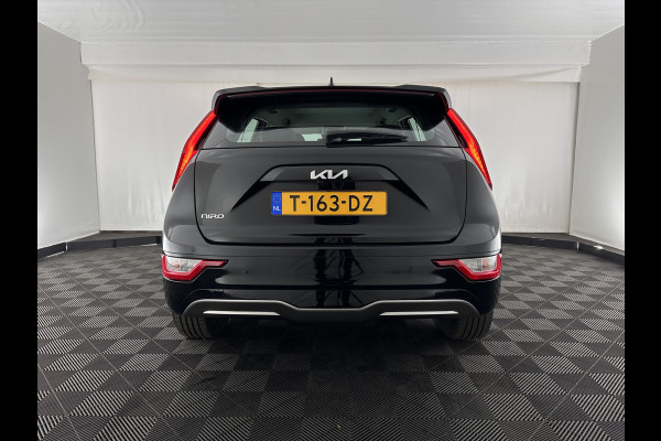 Kia Niro EV DynamicLine 64.8 kWh [ 3-Fase ] {SOH-100%} (INCL.BTW) *LEATHER-FABRIC | ADAPTIVE-CRUISE | DIGI-COCKPIT | KEYLESS | CAMERA | DAB | COMFORT-SEATS | SHIFT-PADDLES | ECC | PDC | 17''ALU*