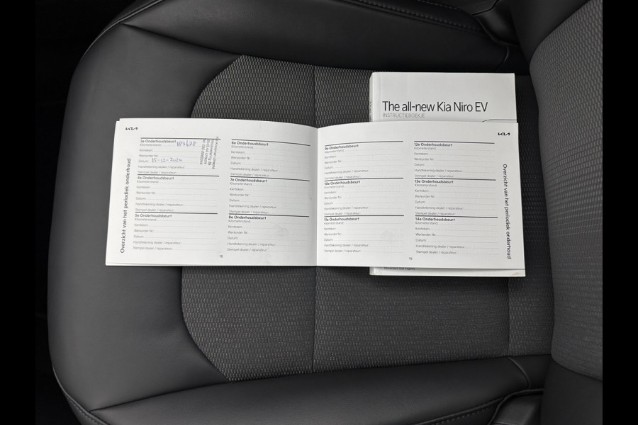 Kia Niro EV DynamicLine 64.8 kWh [ 3-Fase ] {SOH-100%} (INCL.BTW) *LEATHER-FABRIC | ADAPTIVE-CRUISE | DIGI-COCKPIT | KEYLESS | CAMERA | DAB | COMFORT-SEATS | SHIFT-PADDLES | ECC | PDC | 17''ALU*