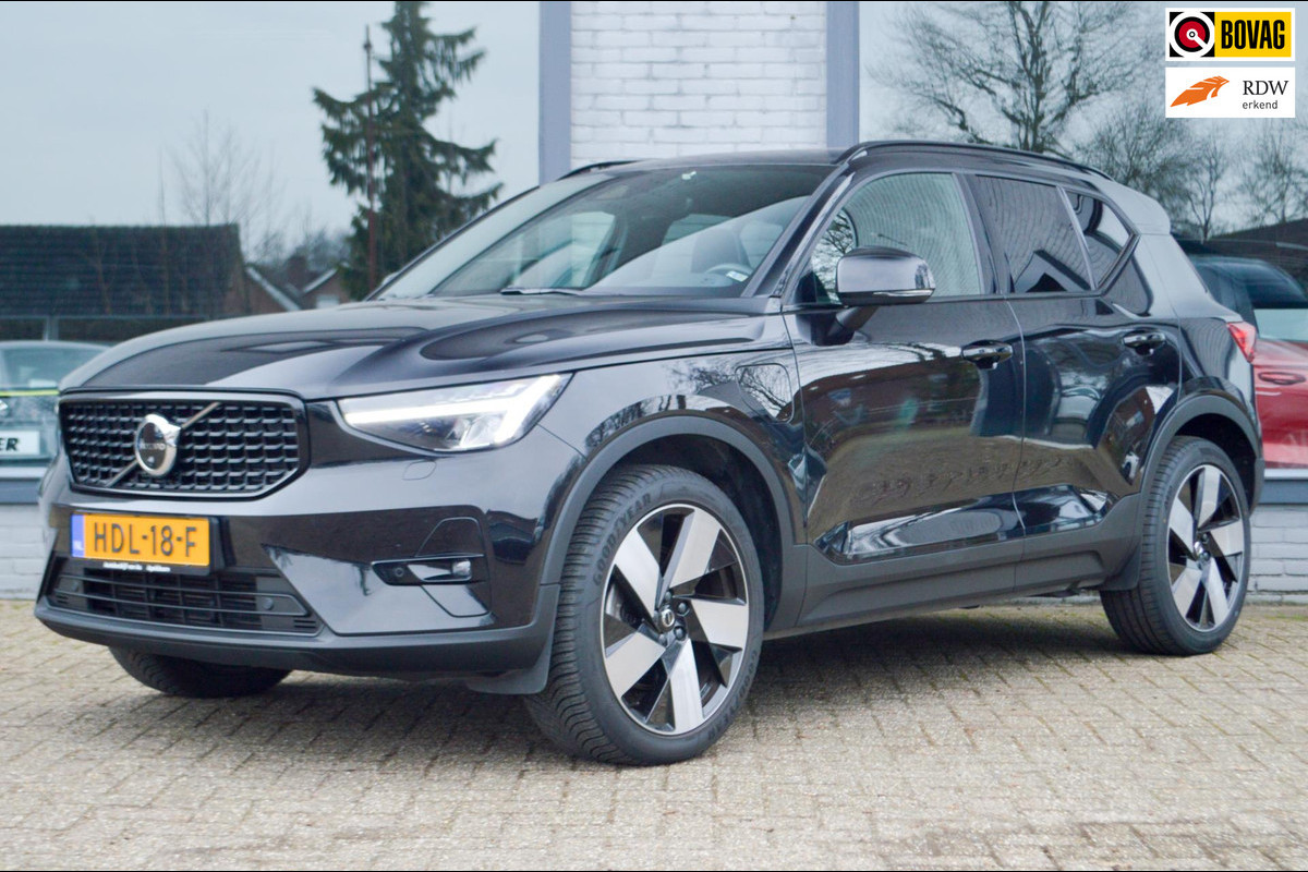 Volvo XC40 1.5 T5 Recharge Plug-in PHEV Facelift Ultimate Dark | Panoramadak | Stoelverwarming