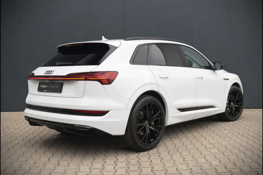 Audi e-tron e-tron 50 quattro Launch edition Black 71 kWh | Black Edition | Panoramadak | Memory Seat | Luchtvering | Adaptive Cruise Control | Keyless | Matrix LED | Stoelverwarming | NAP |