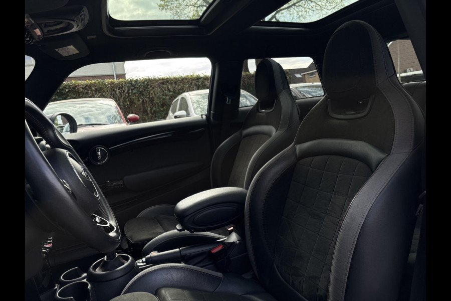 MINI Mini 2.0 Cooper S Chili - Schuif/Kanteldak - Harman & Kardon - John Cooper Works - Apple Carplay -