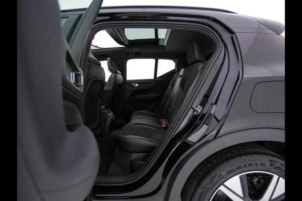 Volvo XC40 Recharge P8 AWD R-Design [ 3-Fase ] (INCL.BTW) Aut. *PANO | LEATHER-ALCANTARA | ADAPTIVE-CRUISE | DIGI-COCKPIT | FULL-LED | CAMERA | NAVI-FULLMAP | ECC | PDC | KEYLESS | HEATED-SPORTSEATS | TOWBAR | 19''ALU*