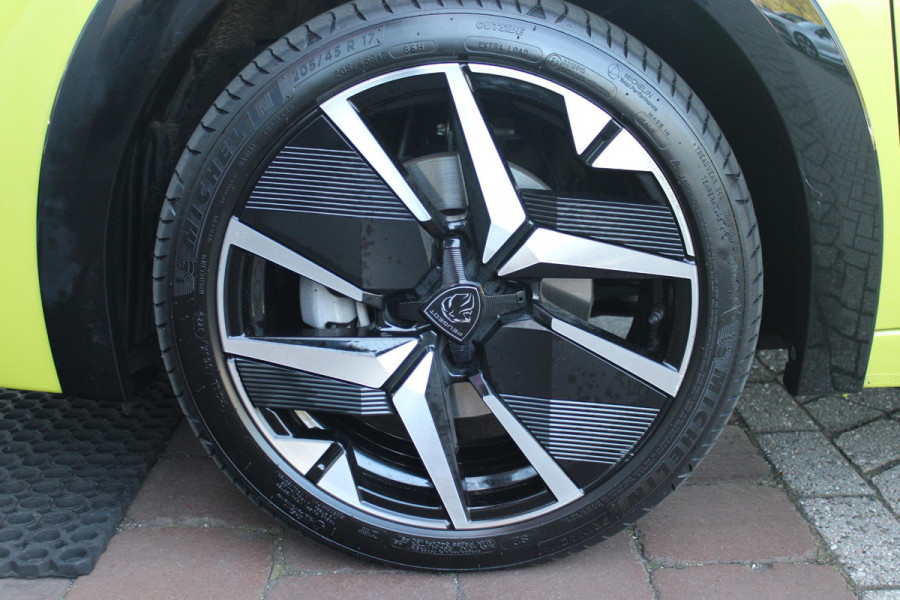 Peugeot 208 1.2 Hybrid 145PK AUTOMAAT GT | ALCANTARA "EXECUTIVE INTERIOR" (STOEL VERWARMING/ELEKTRISCH VERSTELBARE BESTUUDERSSTOEL MET MASSAGE FUNCTIE/ALCANTARA BEKLEDING | METAALLAK "JAUNE AGUENDA" | DRIVE ASSIST PLUS PACK (ADAPTIVE CRUISE CONTROL/STOP & GO FUNCTIE/LANE KEEPING/POSITIONING ASSIST) | 17" LICHTMETALEN VELGEN "YANAKA" | SFEER VERLICHTING IN 8 KLEUREN | KEYLESS ENTRY/START | DRAADLOZE APPLE CARPLAY/ANDROID AUTO | DRAADLOZE TELEFOONLADER | VISION & NAVIGATION PACK (NAVIGATIE/HD CAMERA VOOR EN ACHTER/DODEHOEK BEWAKING/INSTAPVERLICHTING | FULL LED KOPLAMPEN |