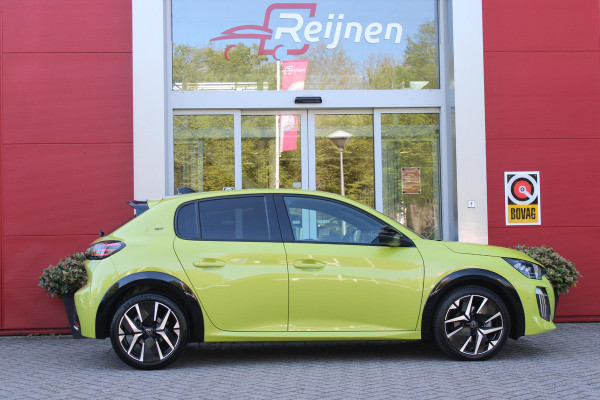 Peugeot 208 1.2 Hybrid 145PK AUTOMAAT GT | ALCANTARA "EXECUTIVE INTERIOR" (STOEL VERWARMING/ELEKTRISCH VERSTELBARE BESTUUDERSSTOEL MET MASSAGE FUNCTIE/ALCANTARA BEKLEDING | METAALLAK "JAUNE AGUENDA" | DRIVE ASSIST PLUS PACK (ADAPTIVE CRUISE CONTROL/STOP & GO FUNCTIE/LANE KEEPING/POSITIONING ASSIST) | 17" LICHTMETALEN VELGEN "YANAKA" | SFEER VERLICHTING IN 8 KLEUREN | KEYLESS ENTRY/START | DRAADLOZE APPLE CARPLAY/ANDROID AUTO | DRAADLOZE TELEFOONLADER | VISION & NAVIGATION PACK (NAVIGATIE/HD CAMERA VOOR EN ACHTER/DODEHOEK BEWAKING/INSTAPVERLICHTING | FULL LED KOPLAMPEN |