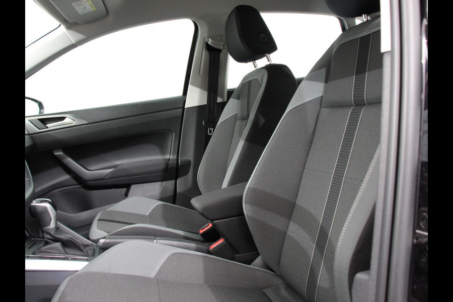 Volkswagen Polo 1.0 TSI DSG Style Digitale Cockpit Climate Control Navigatie Apple Carplay/Android Auto Parkeer sensoren Led Cruise Control Parkeer sensoren