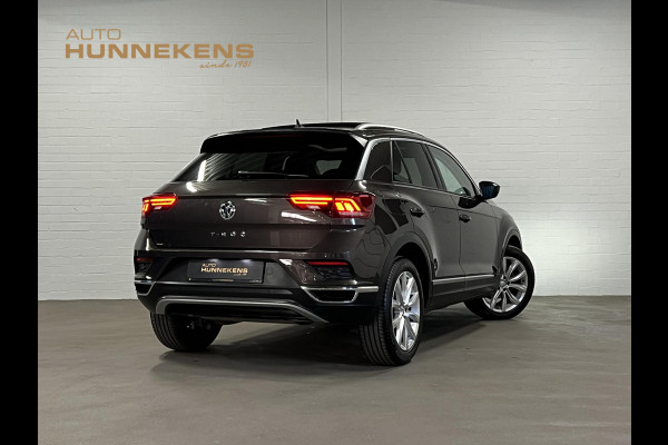 Volkswagen T-Roc 1.5 TSI Sport Open dak | Adapt. cruise | Carplay | Climate control | Navigatie | 18'' lichtmetalen wielen