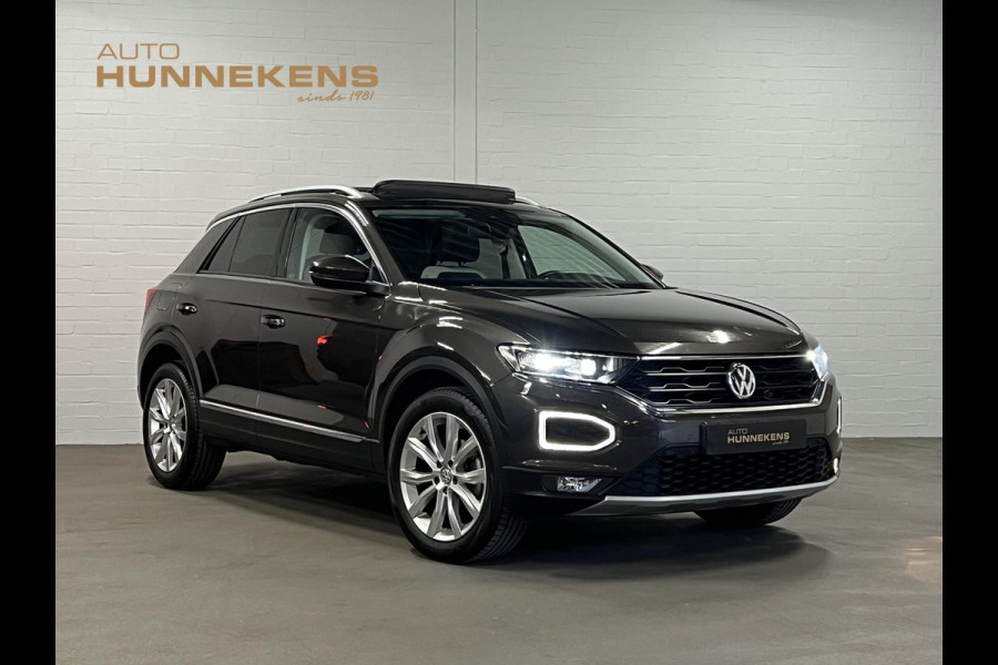 Volkswagen T-Roc 1.5 TSI Sport Open dak | Adapt. cruise | Carplay | Climate control | Navigatie | 18'' lichtmetalen wielen