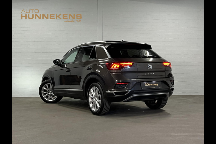 Volkswagen T-Roc 1.5 TSI Sport Open dak | Adapt. cruise | Carplay | Climate control | Navigatie | 18'' lichtmetalen wielen