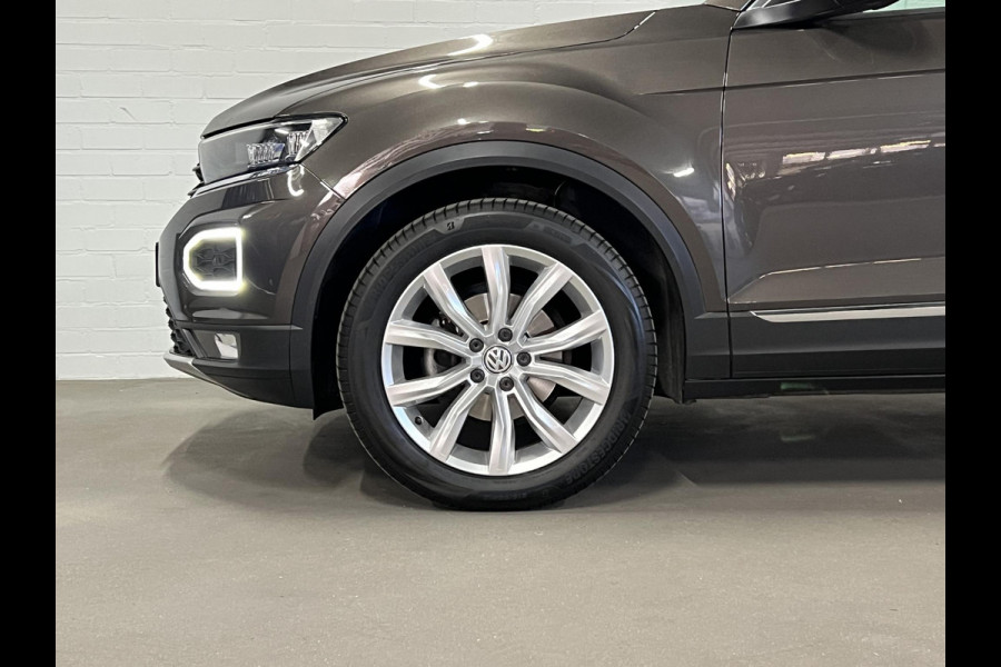 Volkswagen T-Roc 1.5 TSI Sport Open dak | Adapt. cruise | Carplay | Climate control | Navigatie | 18'' lichtmetalen wielen