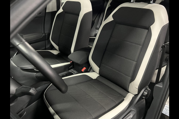 Volkswagen T-Roc 1.5 TSI Sport Open dak | Adapt. cruise | Carplay | Climate control | Navigatie | 18'' lichtmetalen wielen
