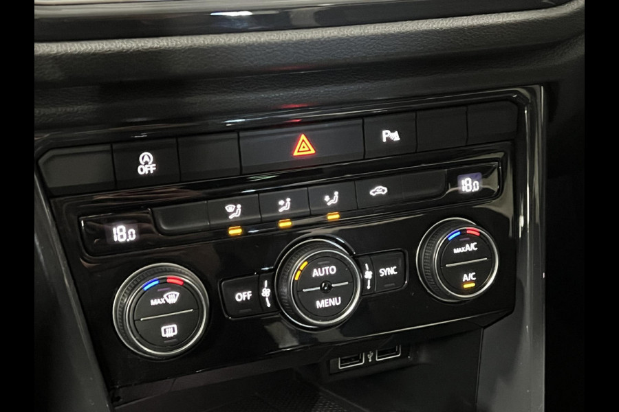 Volkswagen T-Roc 1.5 TSI Sport Open dak | Adapt. cruise | Carplay | Climate control | Navigatie | 18'' lichtmetalen wielen