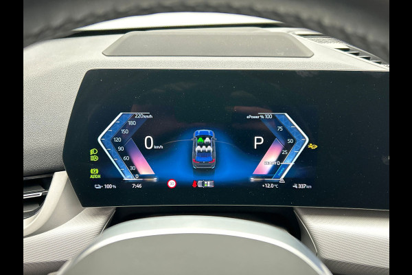 BMW iX1 XDrive30 Launch Edition 67 kWh | Carplay | SOH 99.6% | Leder | Harman/Kardon | Head-up display | Camera |