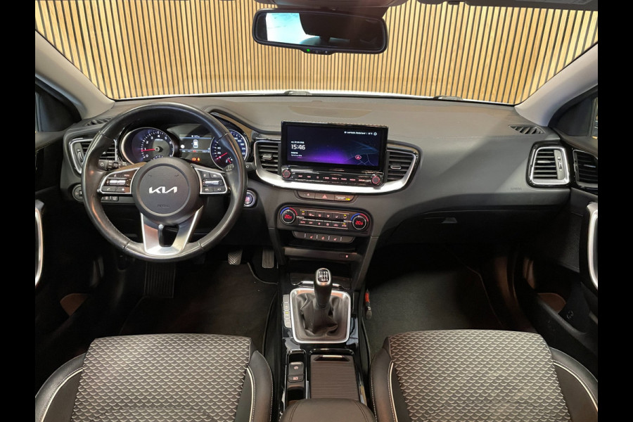 Kia Ceed Sportswagon 1.5 T-GDi DynamicPlusLine|160PK|TREKH|STOEL+STUURVERW|CARPLAY|CAMERA|CLIMATE+CRUISE|1 EIG.|INC.BTW|ORG.NL|NAP